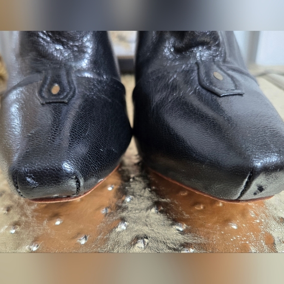 BLACK L.A.M.B. STILETTO BOOTIES 🖤💛 - Picture 12 of 13